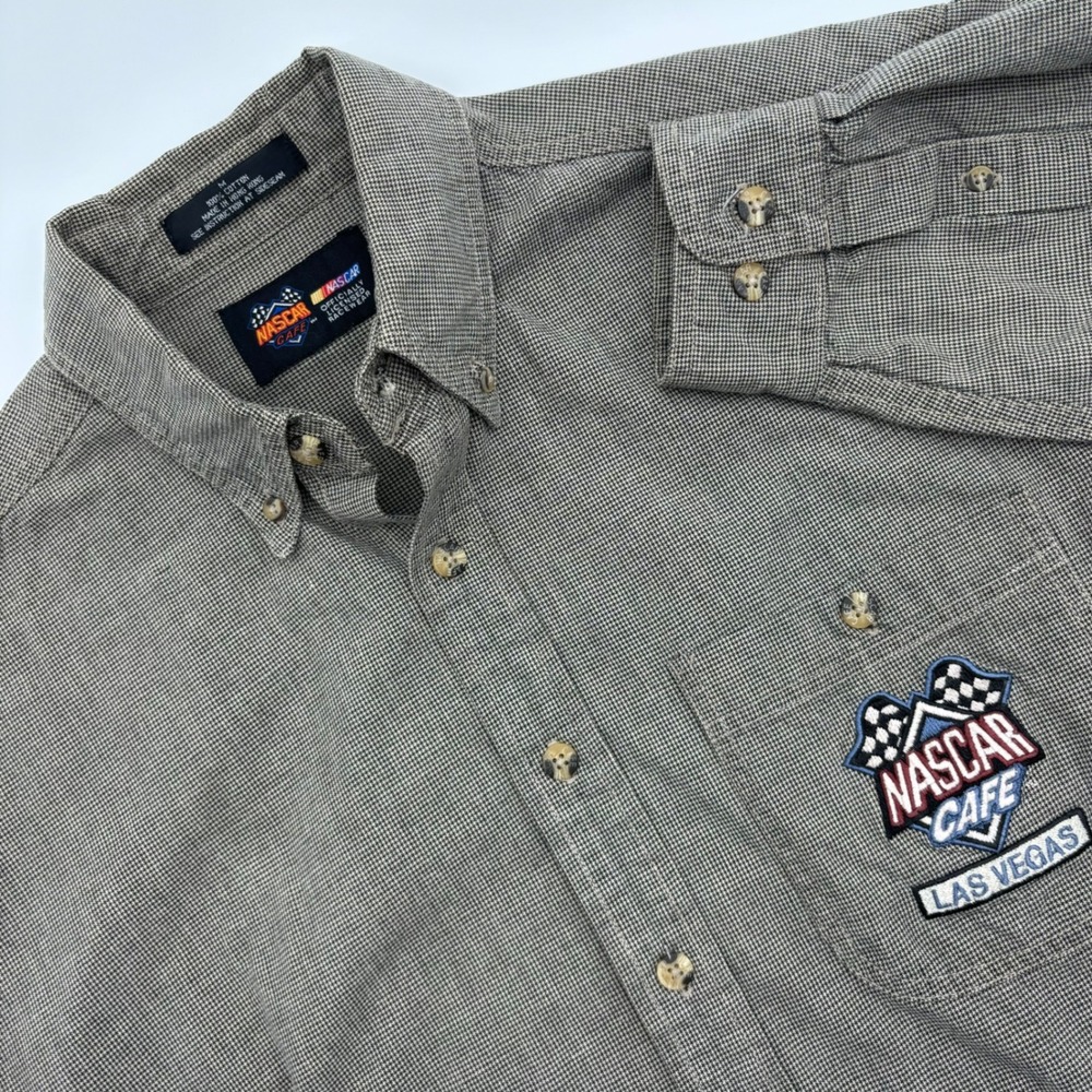 NASCAR Cafe Las Vegas Button Down Shirt Men Medium Officially Licensed Race Wear